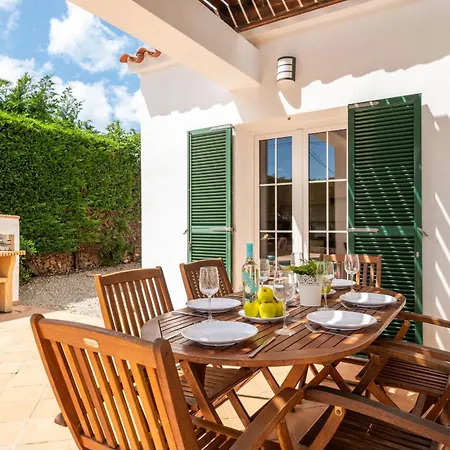 Rouss Cala En Porter (Menorca)