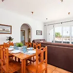 Rouss By Escape Villa